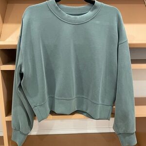 Softstreme Perfectly Oversized Cropped Crew